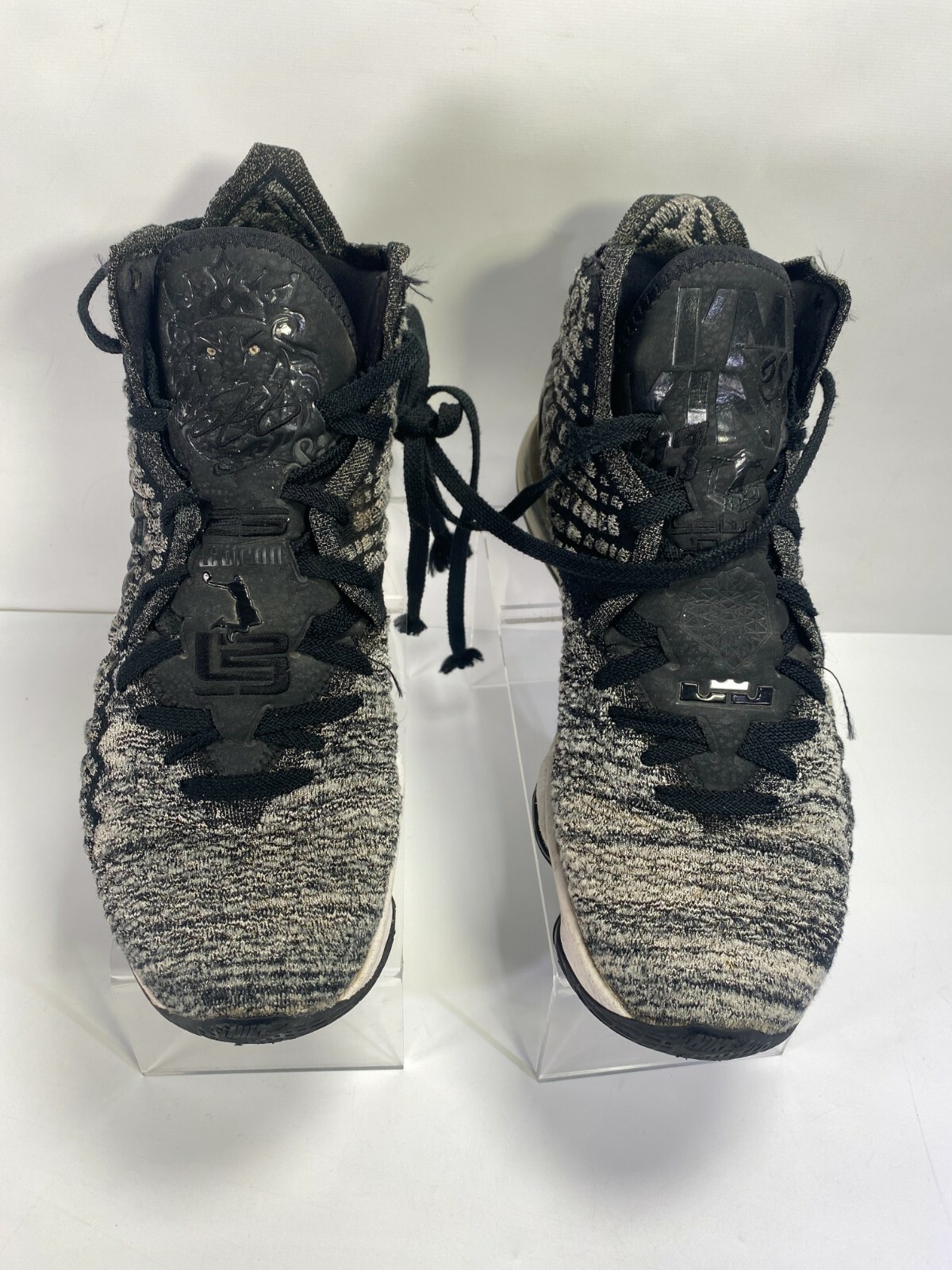 Basketball-Schuhe LeBron XVII